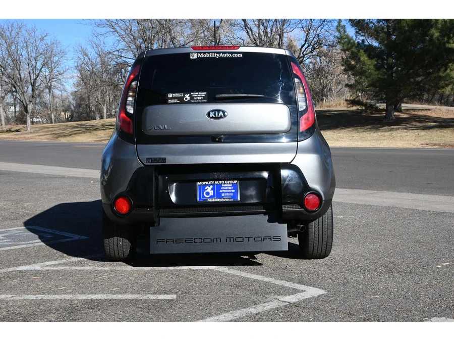 2016 Kia Soul - Image 7 of 12