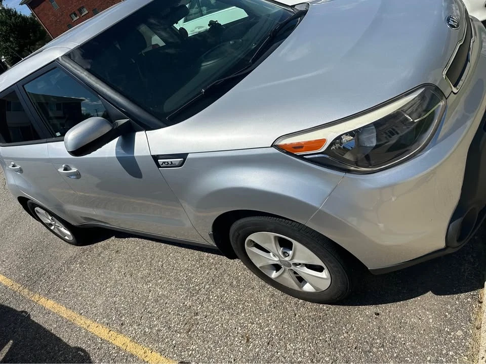2016 Kia Soul - Image 2 of 9