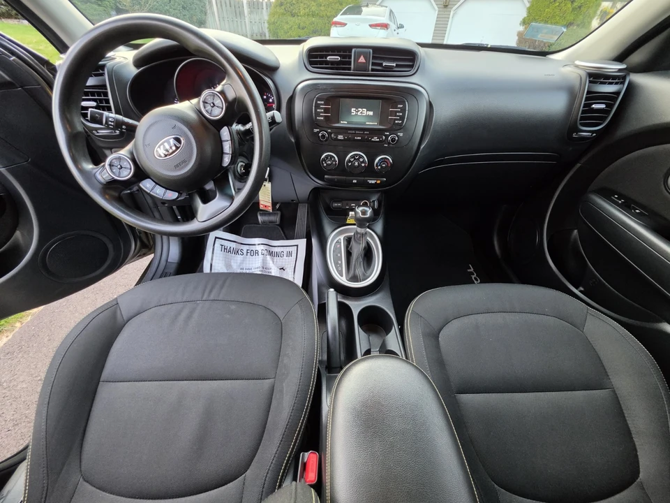 2016 Kia Soul - Image 9 of 10