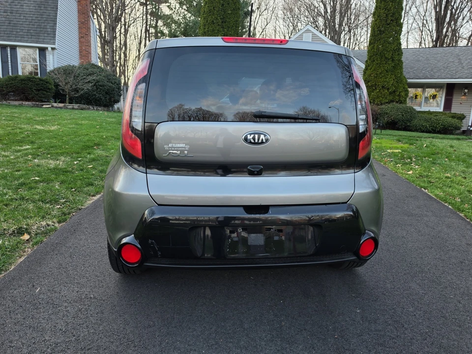 2016 Kia Soul - Image 5 of 10