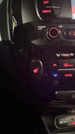 2016 Kia Soul - Image 9 of 11