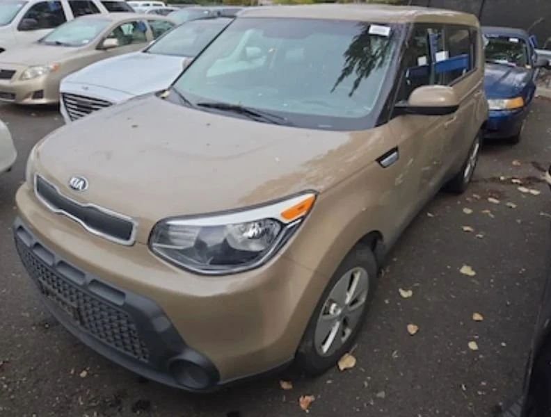 2016 Kia Soul - Image 2 of 4