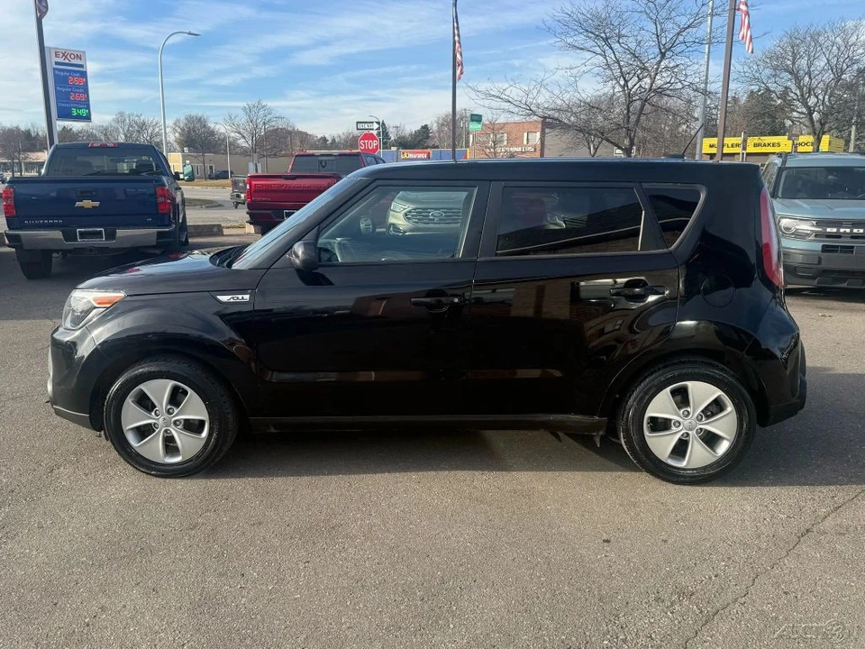 2016 Kia Soul - Image 8 of 21