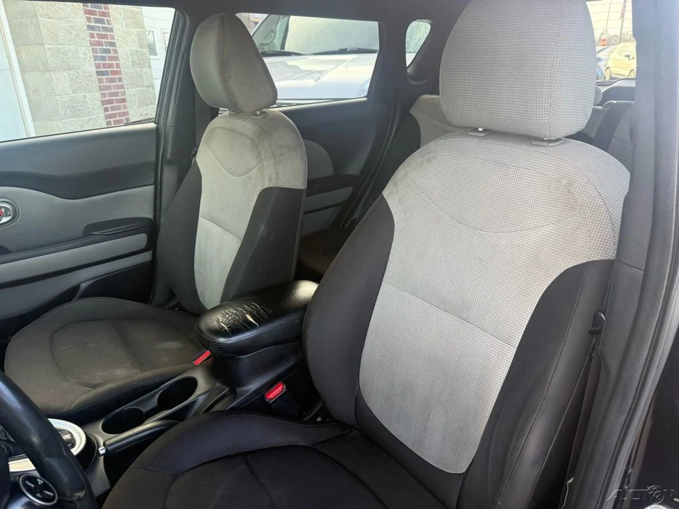 2016 Kia Soul - Image 14 of 21