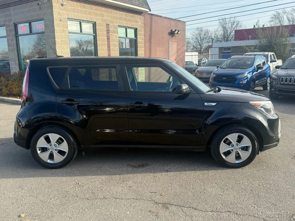 2016 Kia Soul - Image 4 of 12