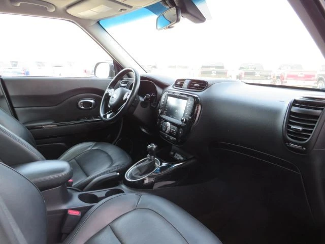 2016 Kia Soul - Image 12 of 21
