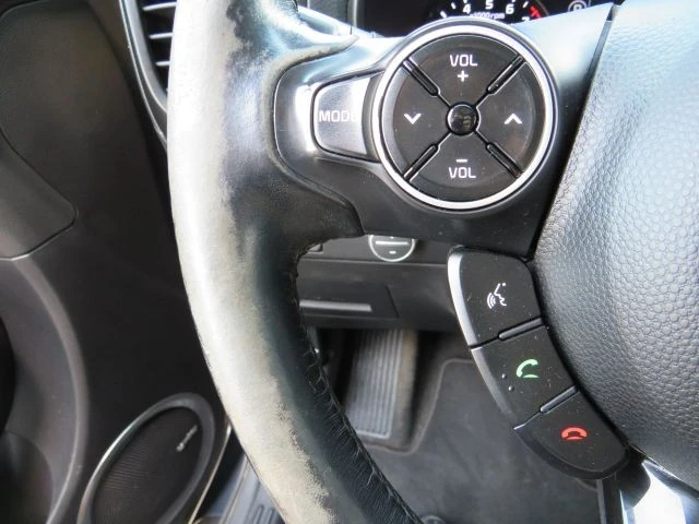 2016 Kia Soul - Image 17 of 21