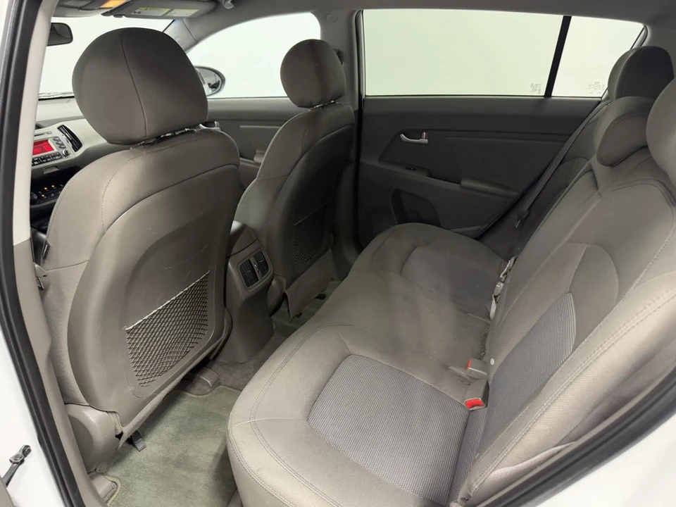 2016 Kia Sportage - Image 16 of 21