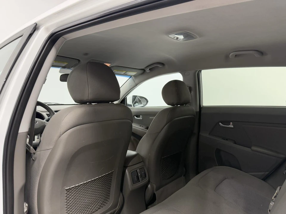 2016 Kia Sportage - Image 12 of 21