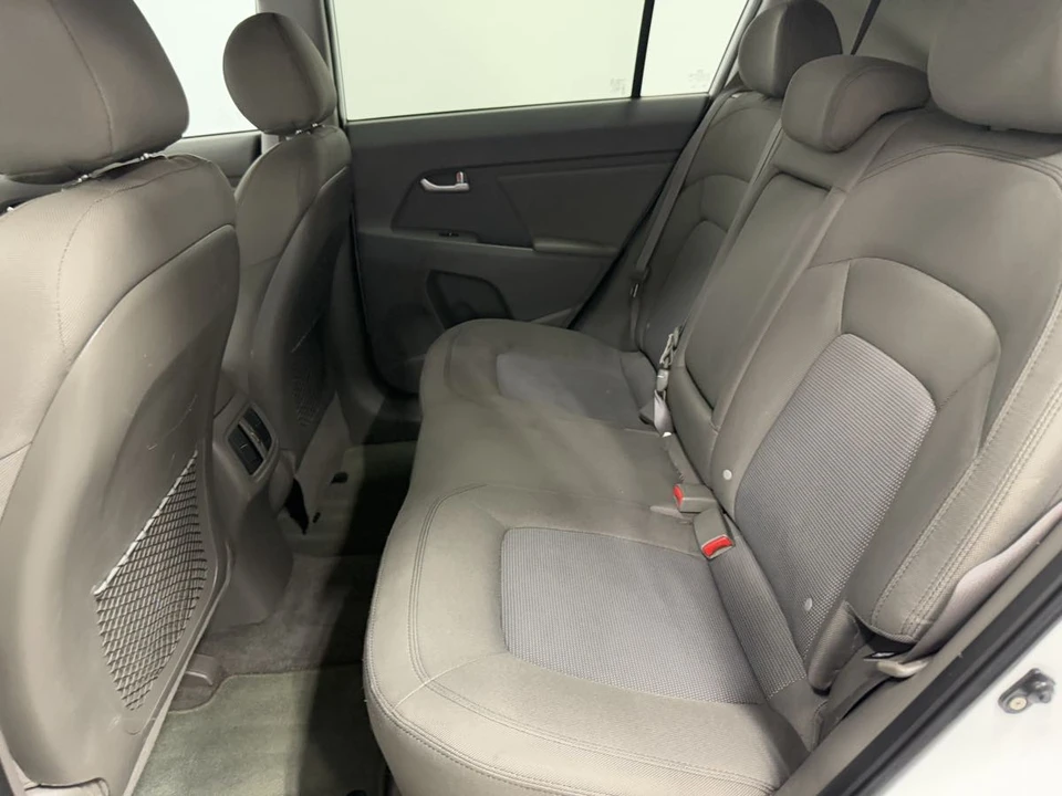 2016 Kia Sportage - Image 14 of 21