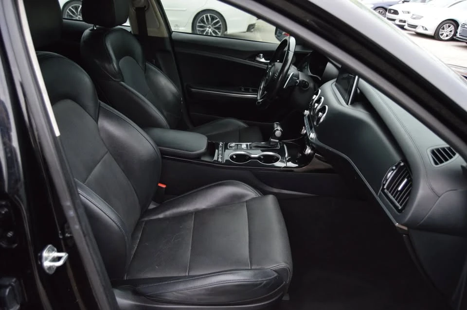 2016 Kia Stinger - Image 6 of 16