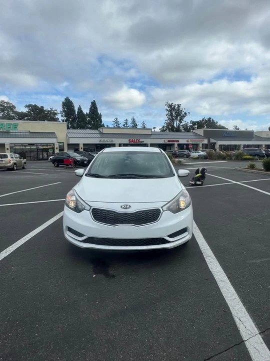 2016 Kia Forte - Image 4 of 20