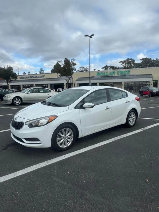 2016 Kia Forte - Image 5 of 20