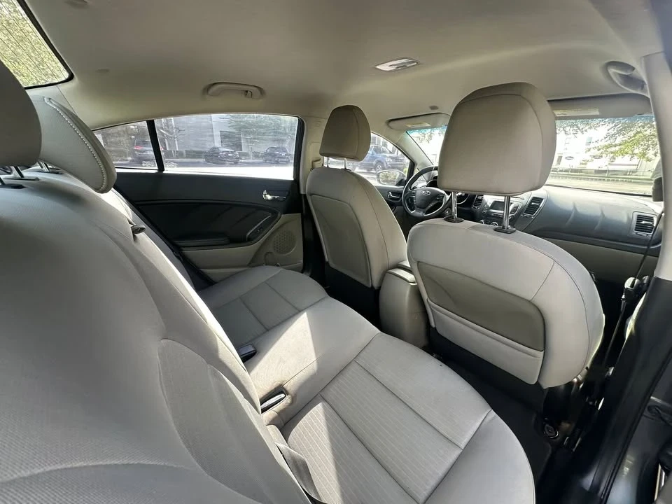 2016 Kia Forte - Image 10 of 10