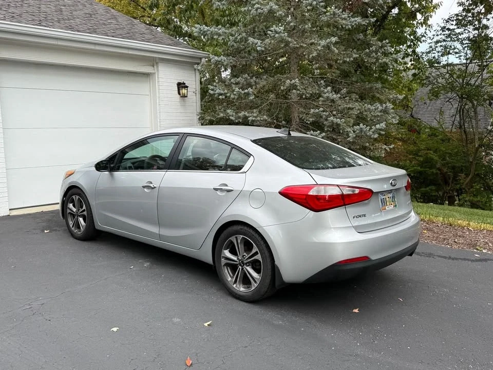 2016 Kia Forte - Image 2 of 4