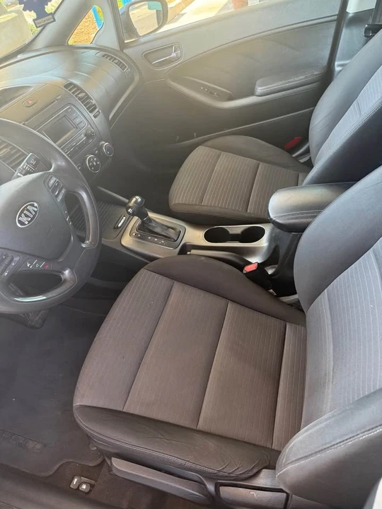 2016 Kia Forte - Image 5 of 7