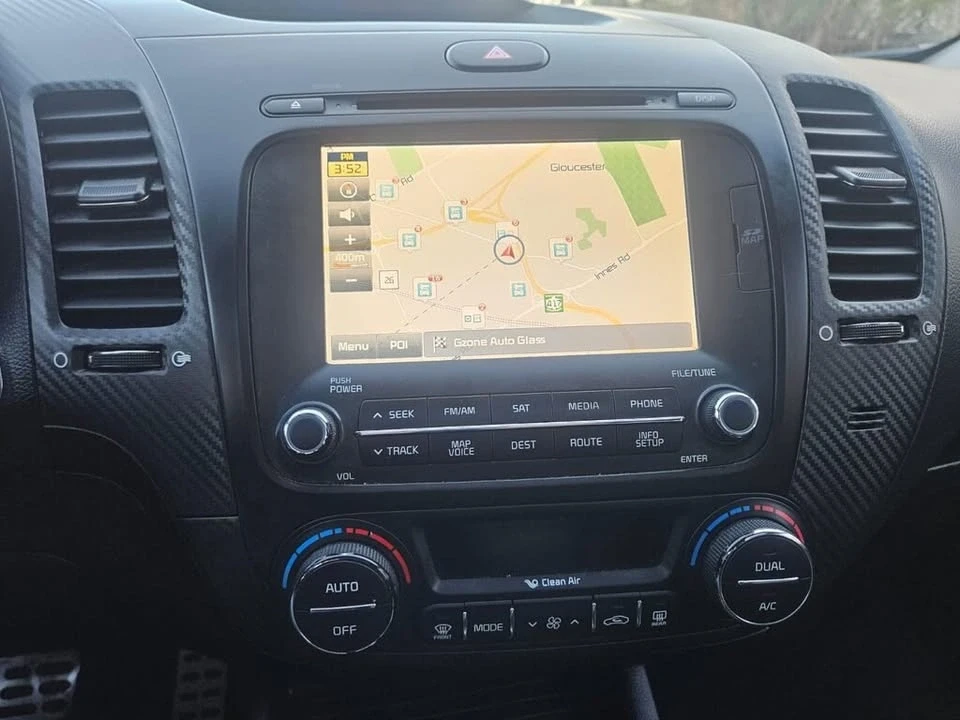 2016 Kia Forte - Image 15 of 18
