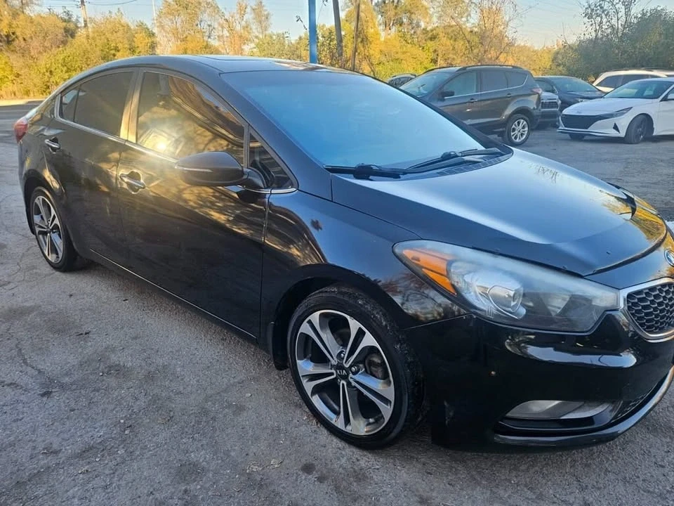 2016 Kia Forte - Image 4 of 18