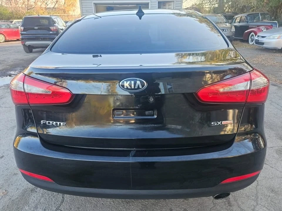 2016 Kia Forte - Image 2 of 18