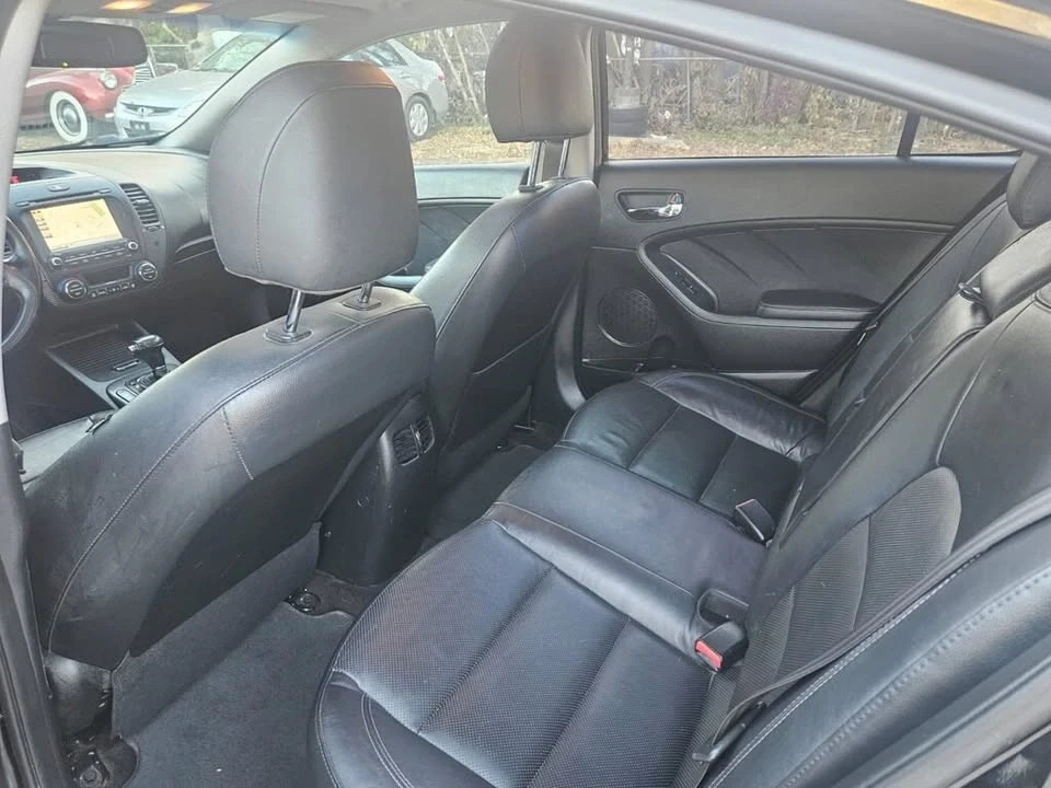 2016 Kia Forte - Image 8 of 18