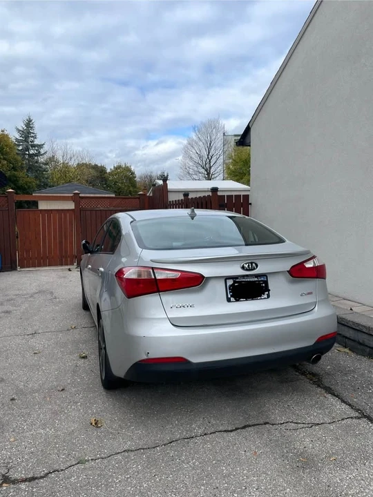 2016 Kia Forte - Image 5 of 8
