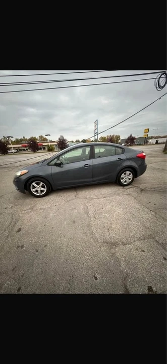 2016 Kia Forte - Image 2 of 5