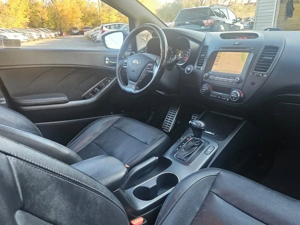 2016 Kia Forte - Image 12 of 18