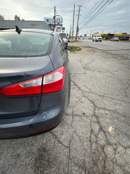 2016 Kia Forte - Image 3 of 5