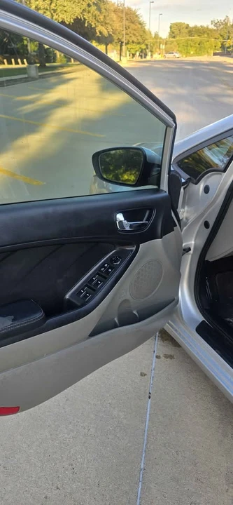2016 Kia Forte - Image 7 of 20
