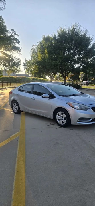 2016 Kia Forte - Image 6 of 20