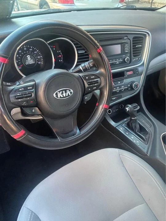 2016 Kia Forte - Image 7 of 8
