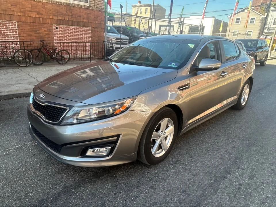 2016 Kia Forte - Image 3 of 8