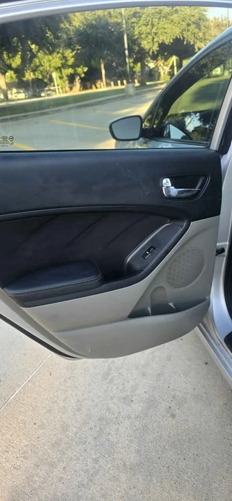 2016 Kia Forte - Image 17 of 20