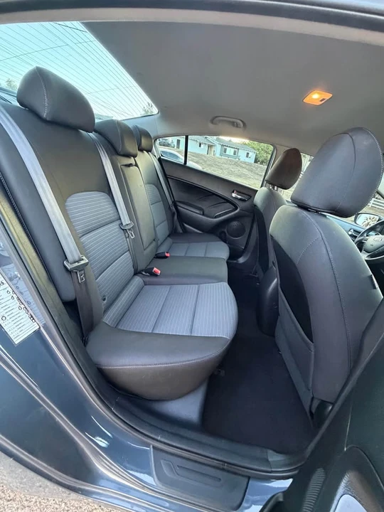2016 Kia Forte - Image 7 of 10