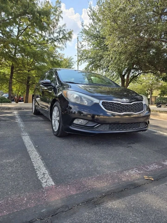 2016 Kia Forte - Image 2 of 8