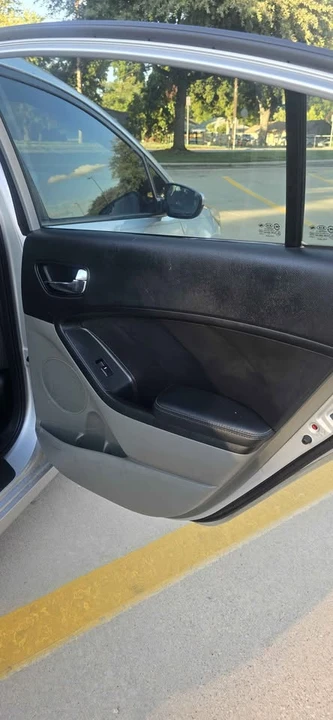 2016 Kia Forte - Image 15 of 20