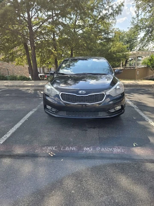 2016 Kia Forte - Image 3 of 8