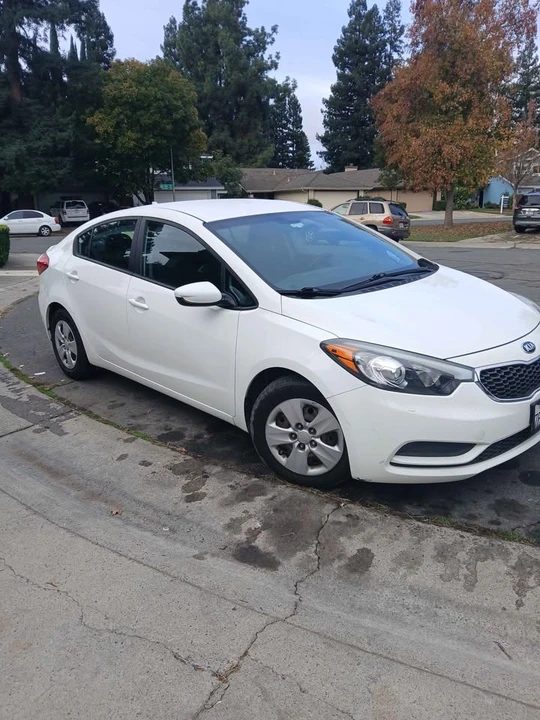 2016 Kia Forte - Image 2 of 7