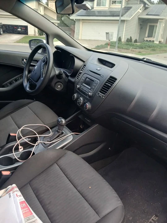 2016 Kia Forte - Image 5 of 7