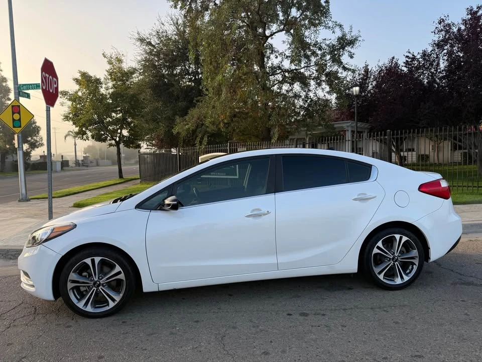 2016 Kia Forte - Image 3 of 16
