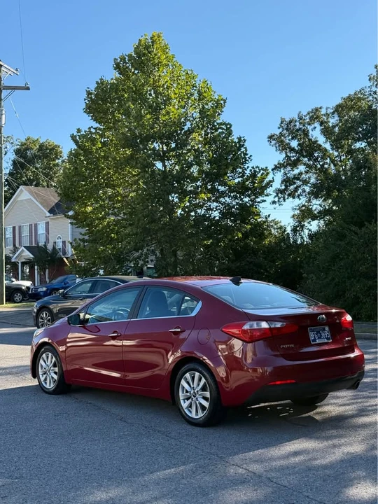 2016 Kia Forte - Image 6 of 11