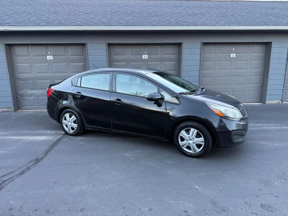 2016 Kia Forte - Image 2 of 9