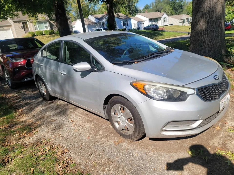2016 Kia Forte - Image 2 of 4