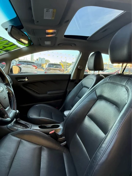 2016 Kia Forte - Image 8 of 13