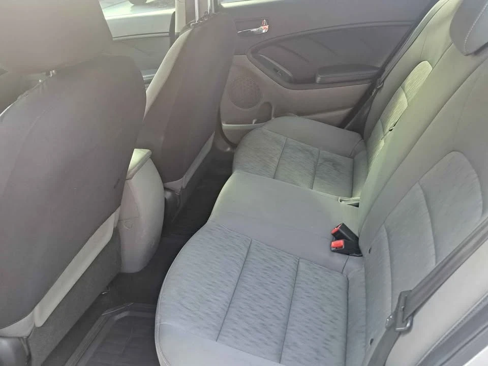 2016 Kia Forte - Image 6 of 7