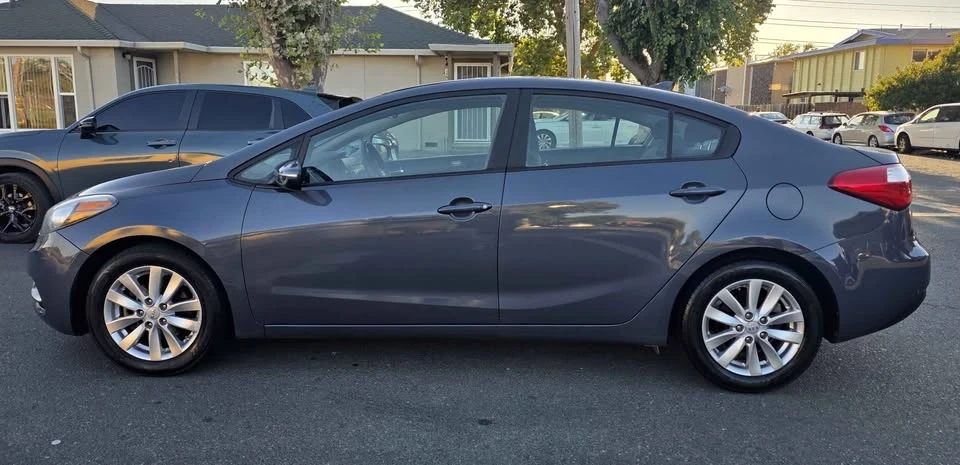 2016 Kia Forte - Image 6 of 19
