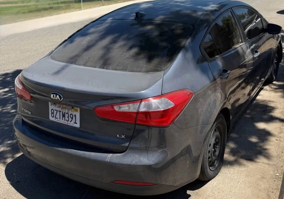 2016 Kia Forte - Image 2 of 2