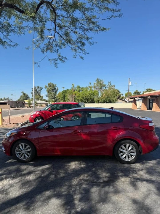 2016 Kia Forte - Image 5 of 14
