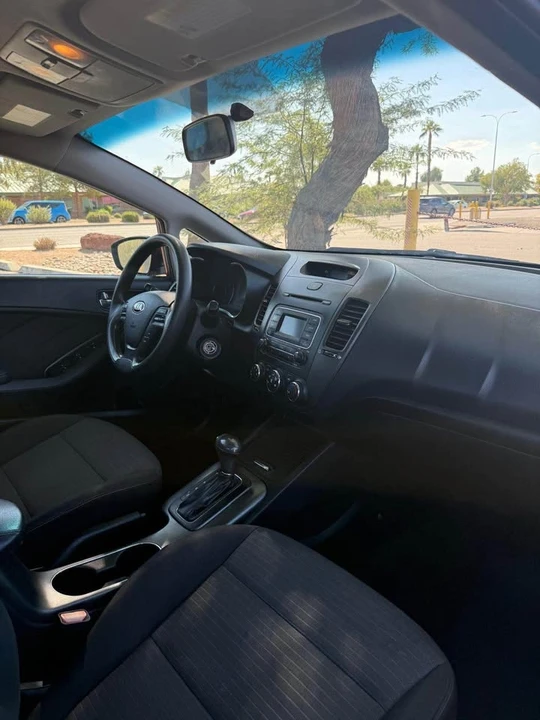 2016 Kia Forte - Image 11 of 14