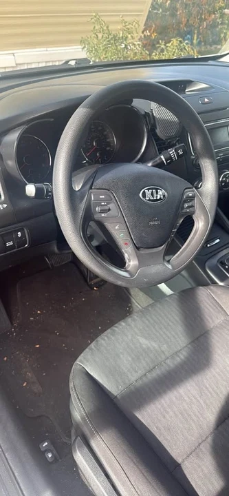 2016 Kia Forte - Image 4 of 5